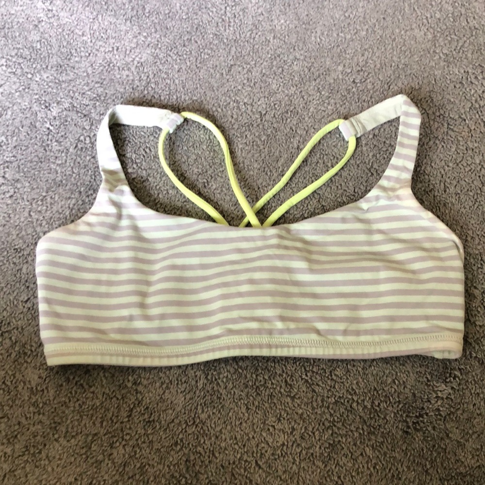 Lululemom Free to Be bra 8